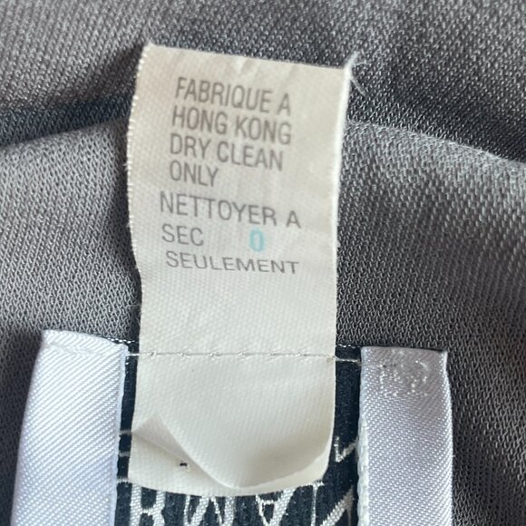 Armani Collezioni Grey Crew Neck Men's Top. Size: XL 100% Silk - Picture 7 of 8